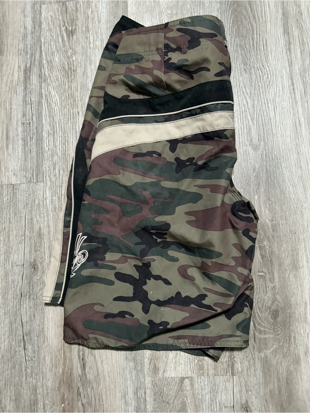 O'Neill Men's Camo Board Shorts in Olive/Brown